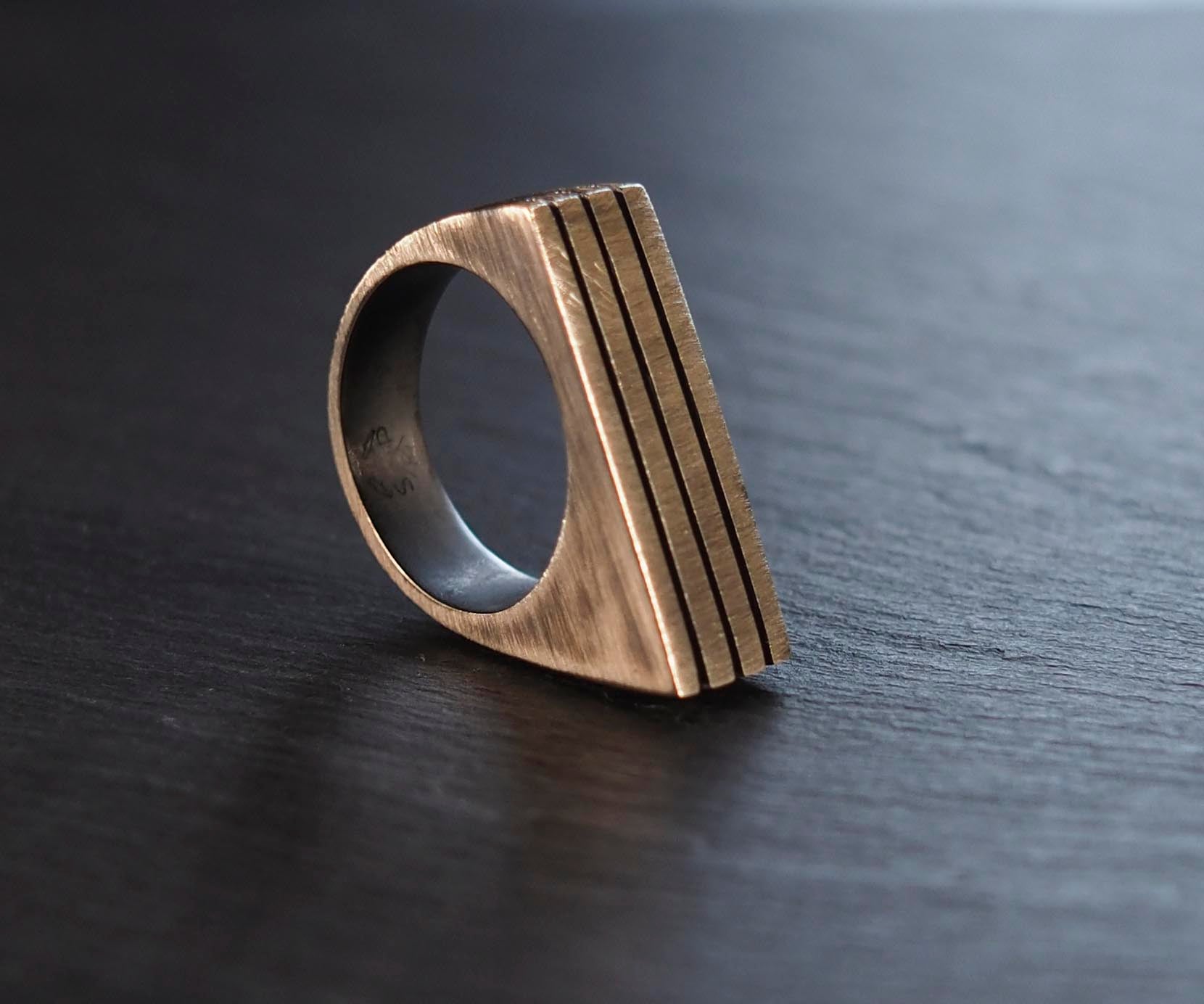 Angulo Ring Oxidised Silver