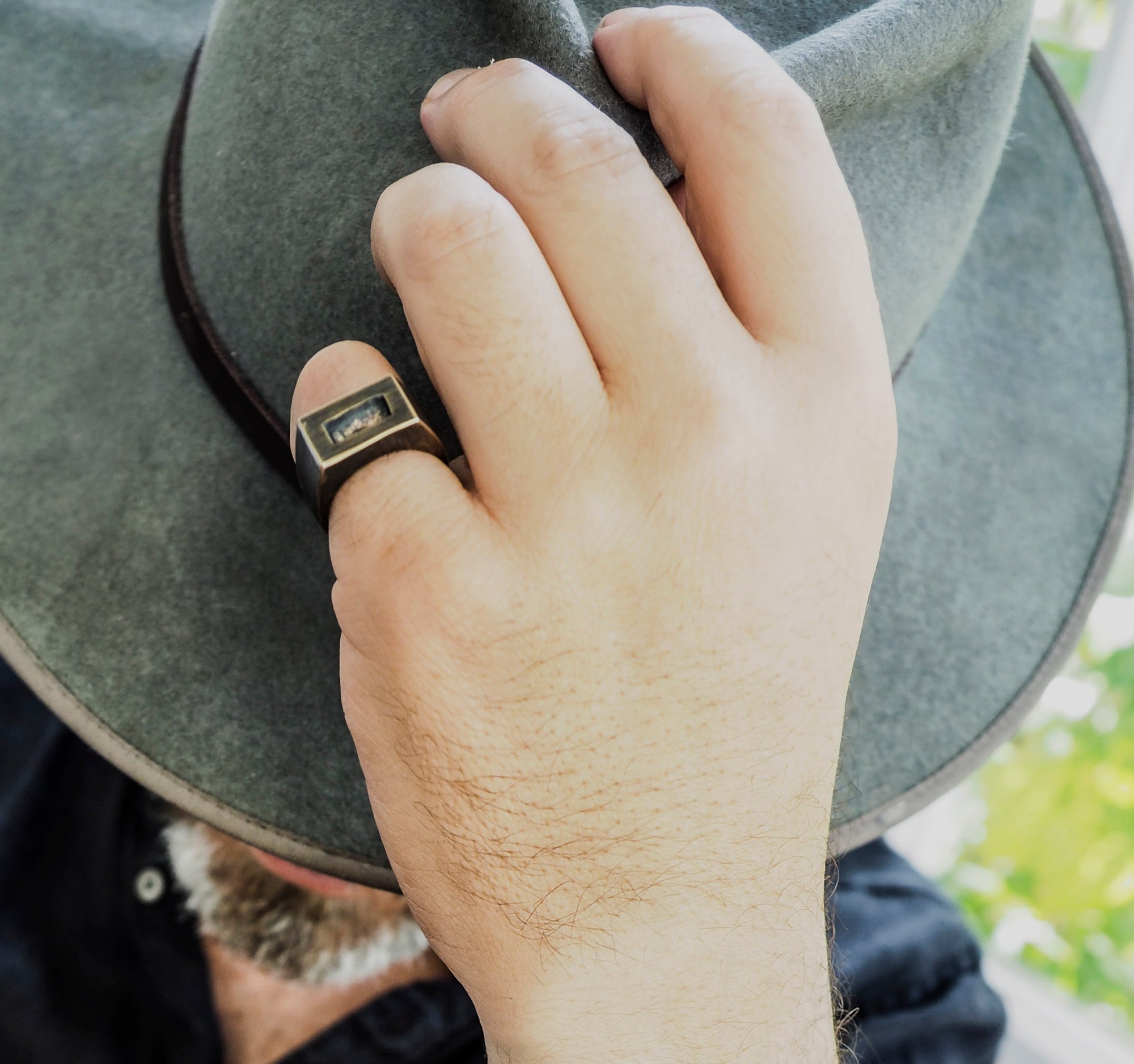 Eolian Ring in Night Bronze