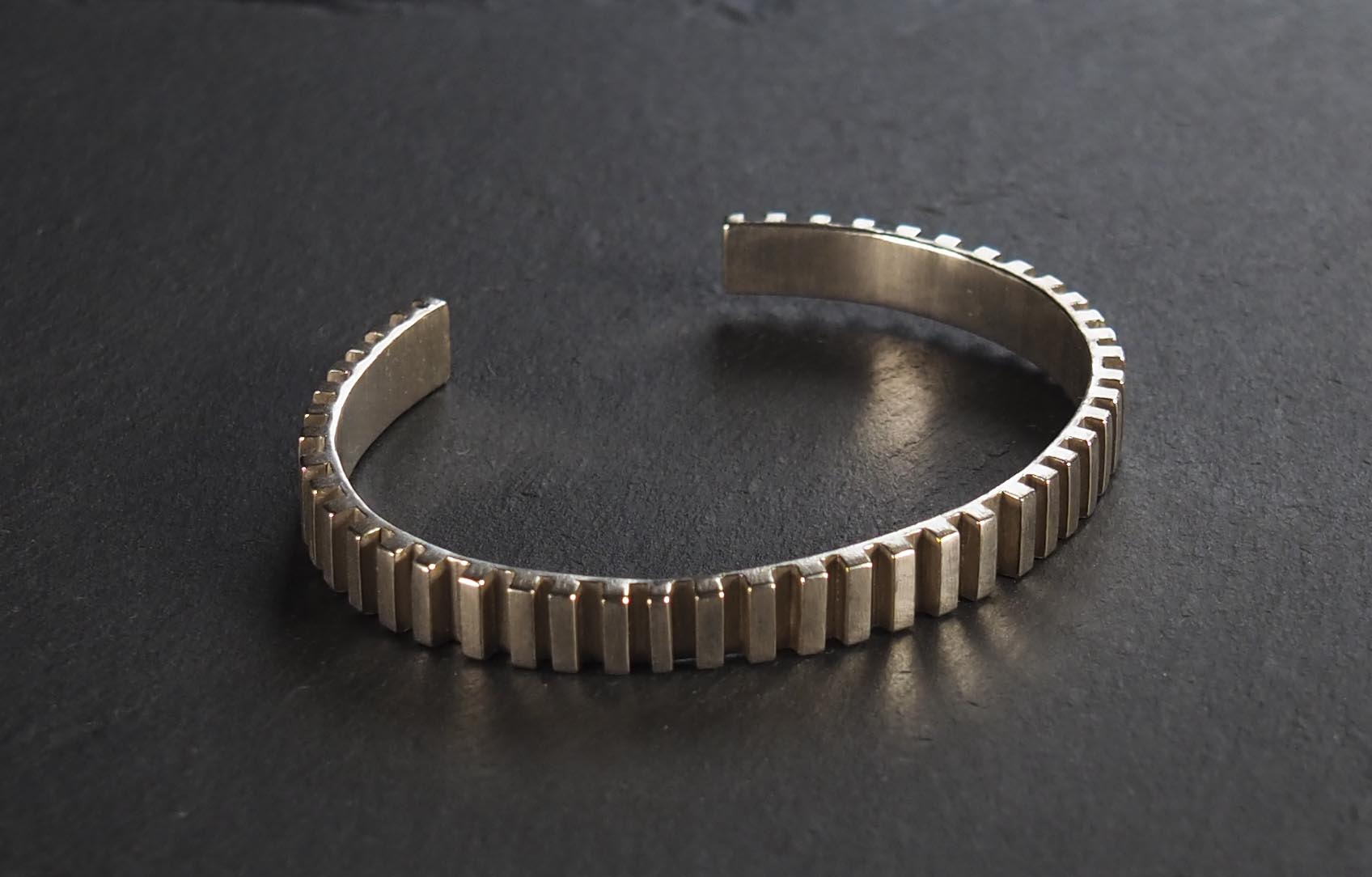 Linear Bracelet Silver